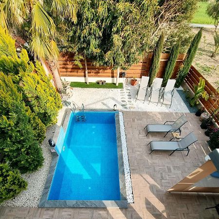 Shanti Paphos Villa Bagian luar foto